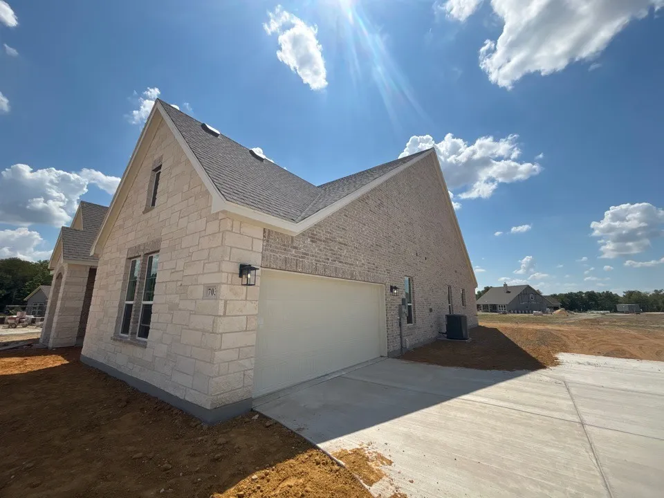 703 Deer Dale Court Van Alstyne, TX 75495