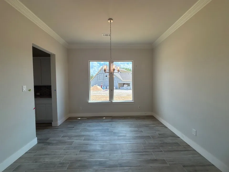 800 Monterrey Circle Van Alstyne, TX 75495