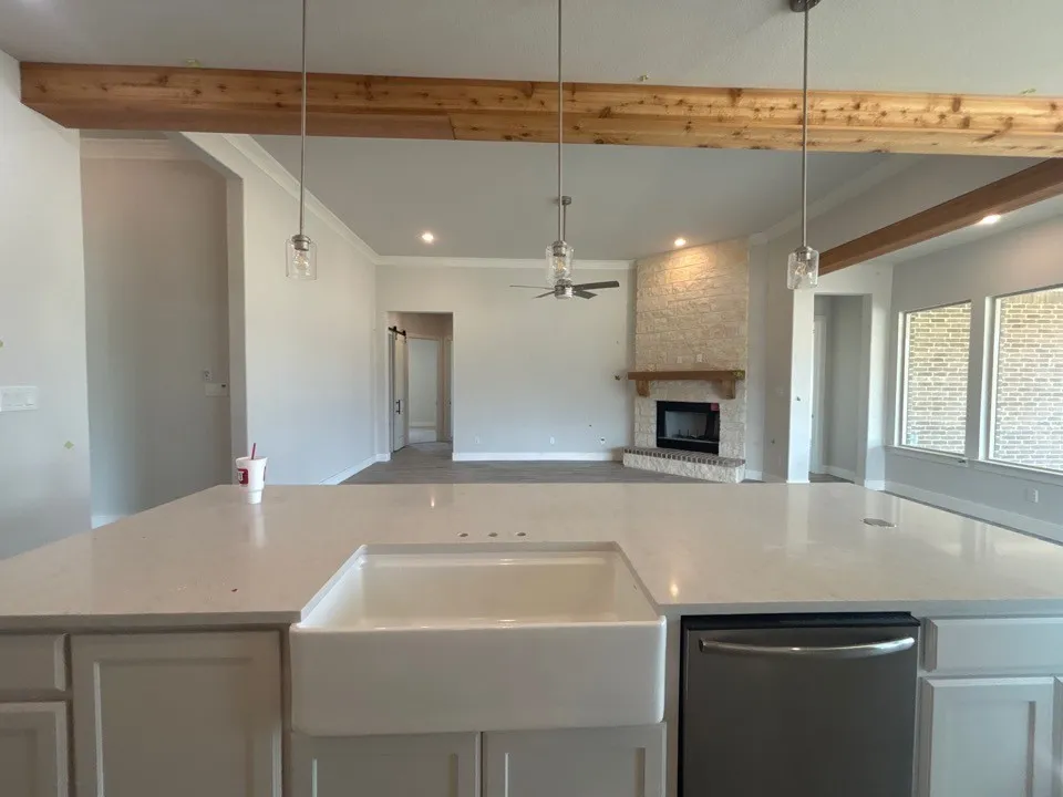 800 Monterrey Circle Van Alstyne, TX 75495