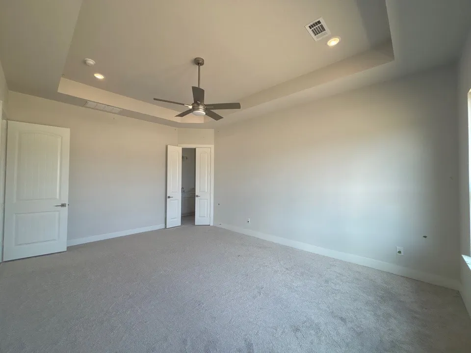 800 Monterrey Circle Van Alstyne, TX 75495