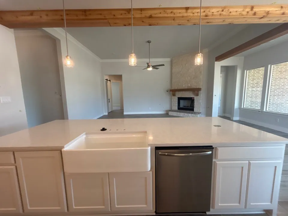 800 Monterrey Circle Van Alstyne, TX 75495