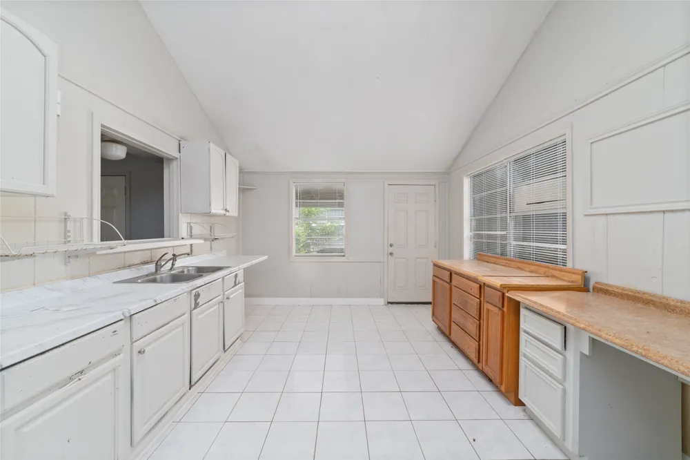 11715 Almeda Genoa Road Houston, TX 77034