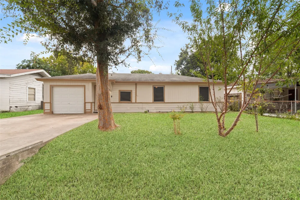 11715 Almeda Genoa Road Houston, TX 77034