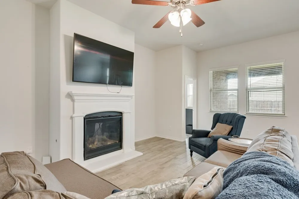 6105 Gritten Drive Forney, TX 75126