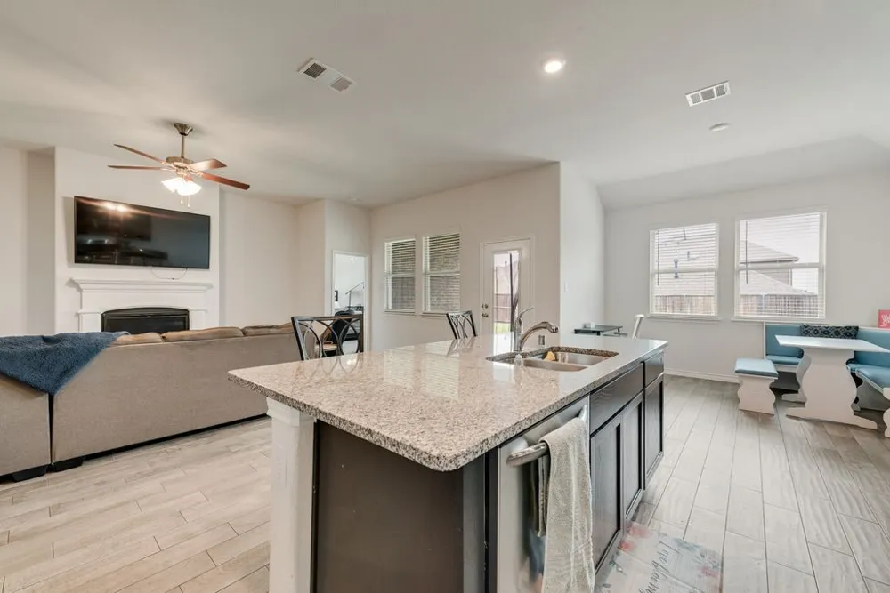 6105 Gritten Drive Forney, TX 75126