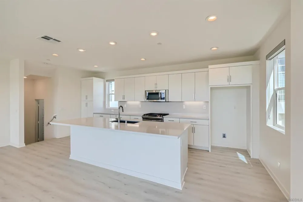 3051 Marquee Way San Diego, CA 92108