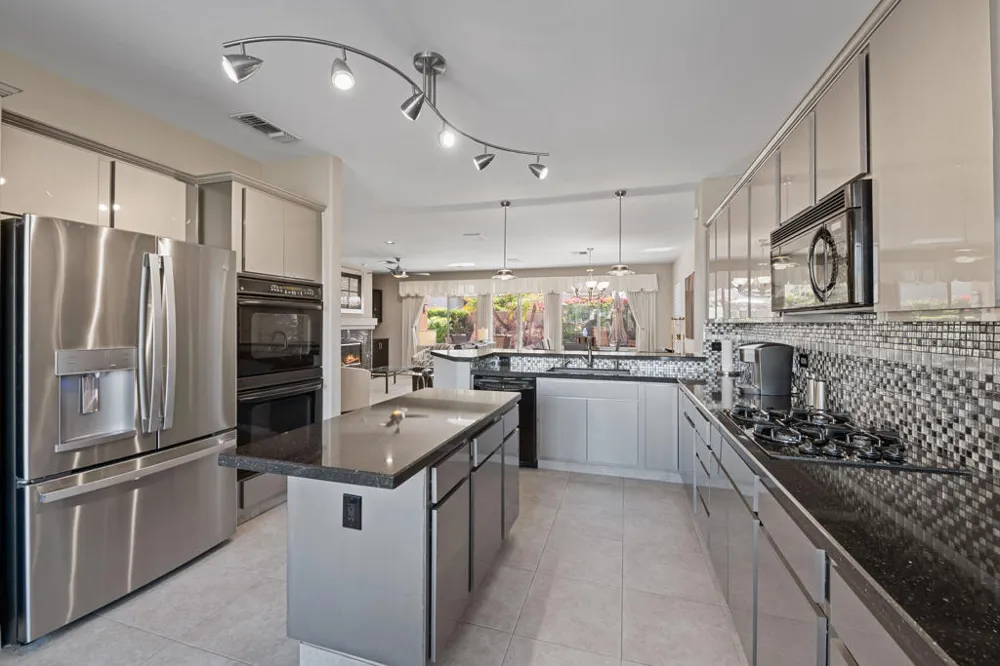 37127 Turnberry Palm Desert, CA 92211