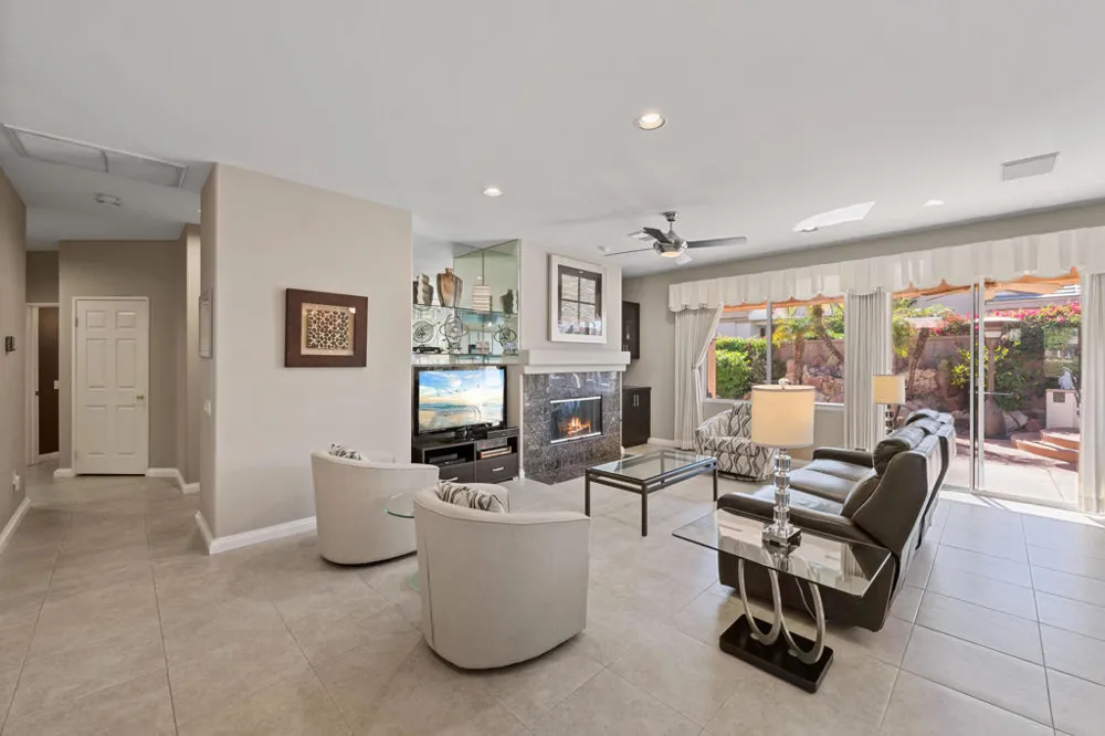 37127 Turnberry Palm Desert, CA 92211