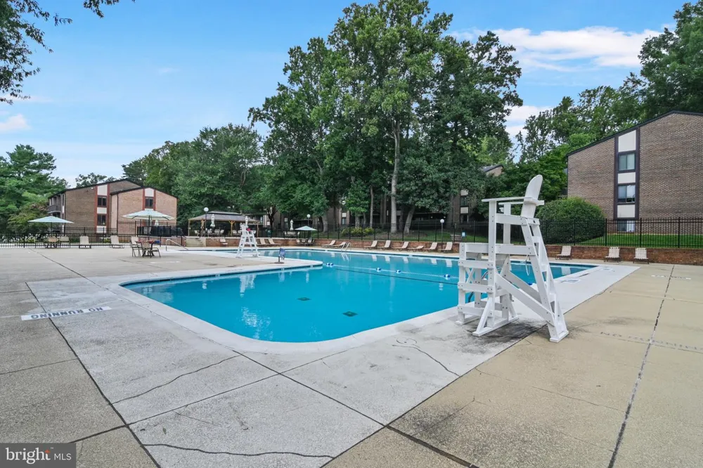 9700 KINGSBRIDGE DRIVE #202 Fairfax, VA 22031