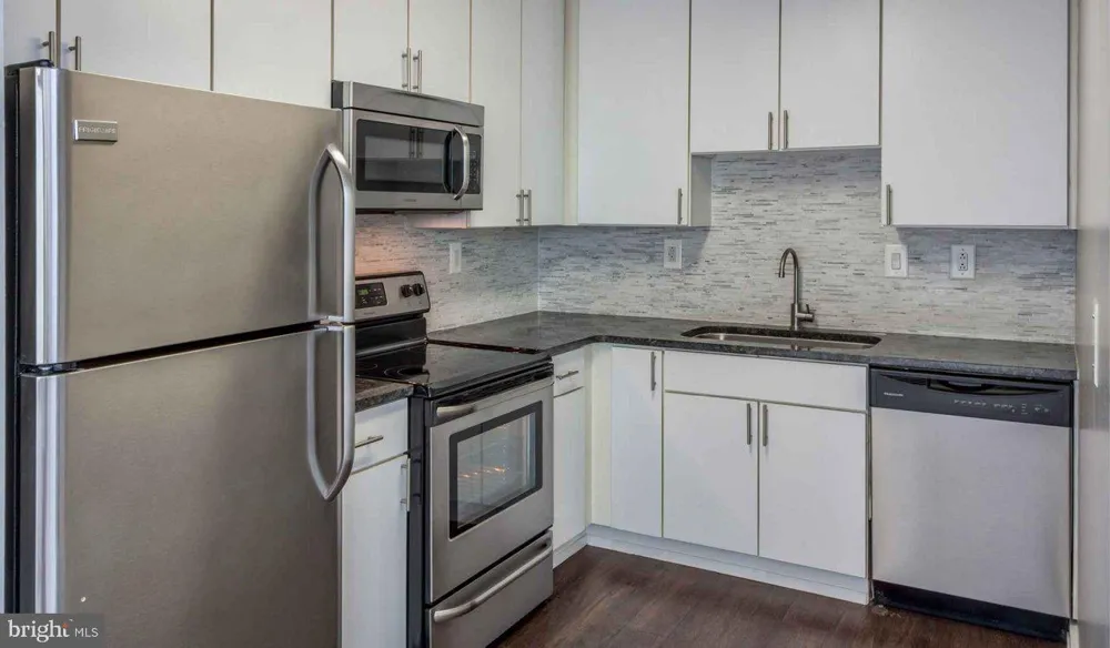 201 S 25TH STREET #806 Philadelphia, PA 19103