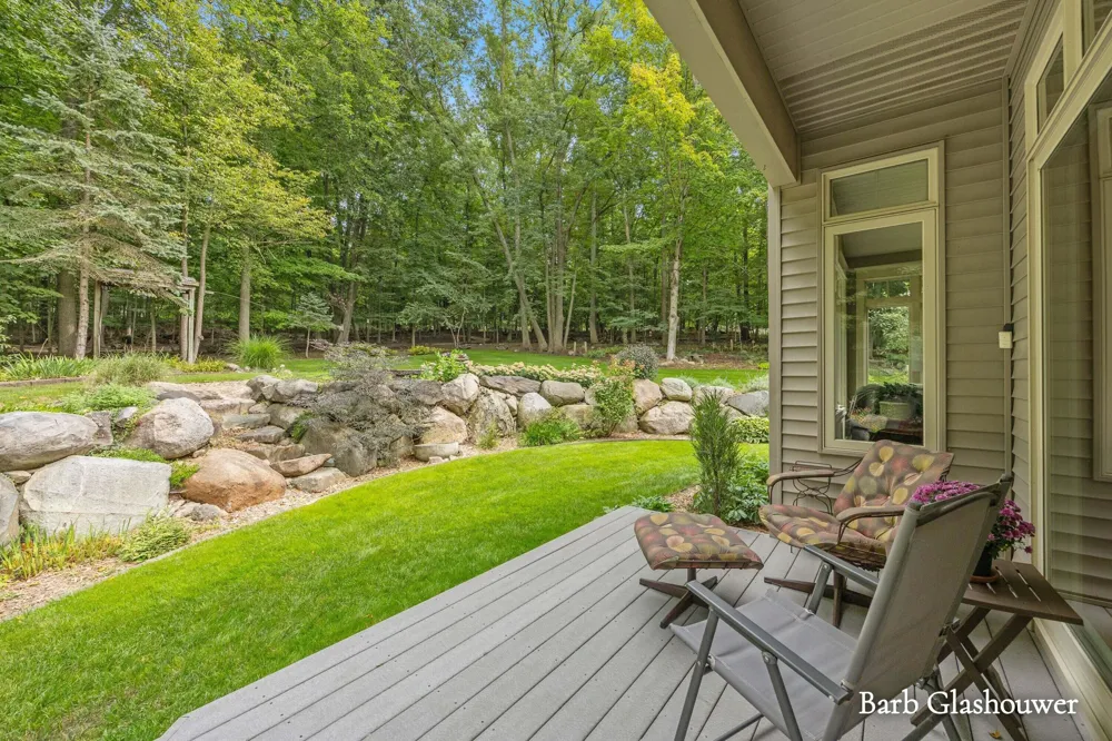 7454 Childsdale Avenue NE Rockford, MI 49341