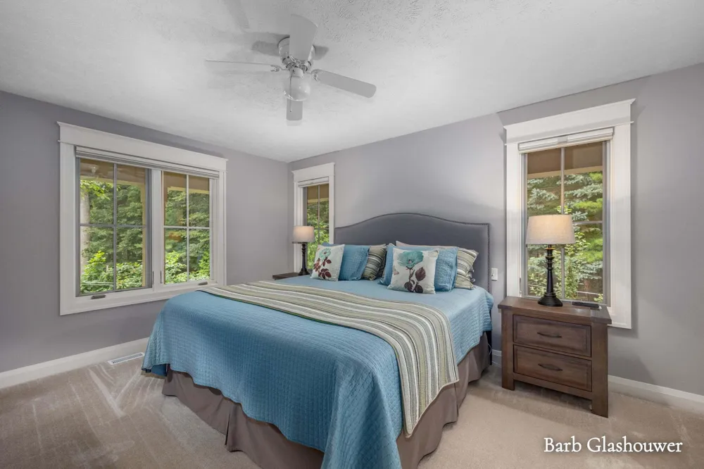 7454 Childsdale Avenue NE Rockford, MI 49341