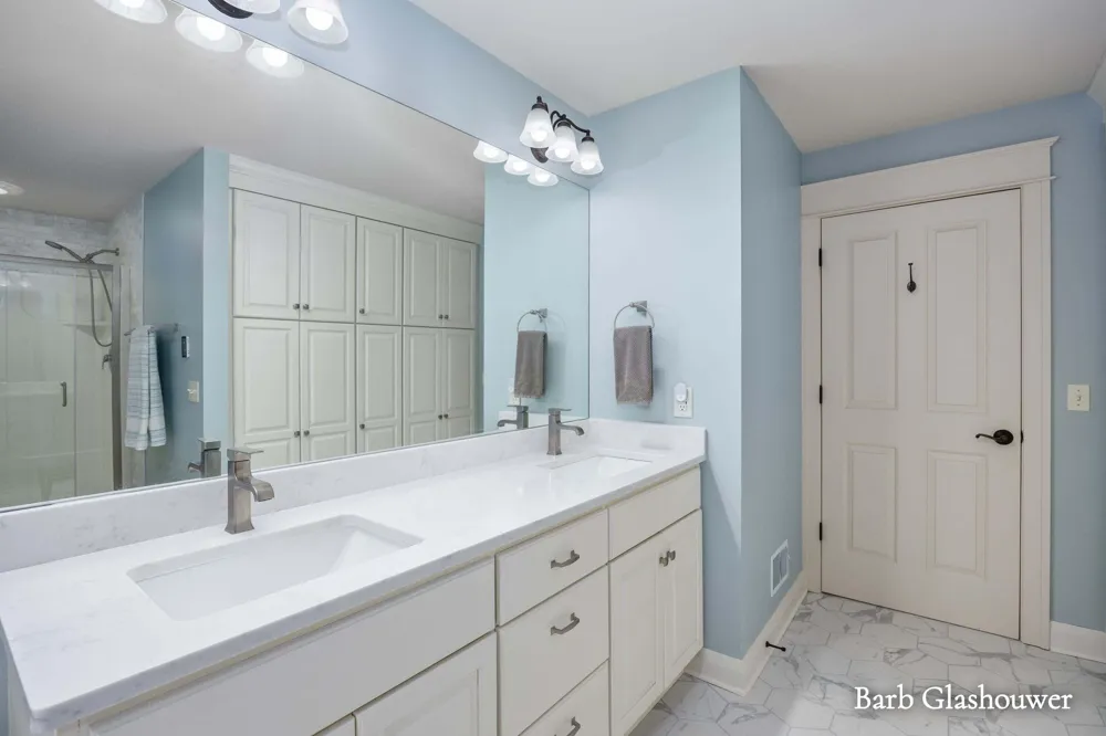 7454 Childsdale Avenue NE Rockford, MI 49341