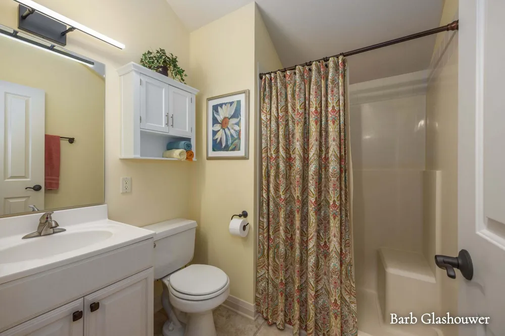 7454 Childsdale Avenue NE Rockford, MI 49341