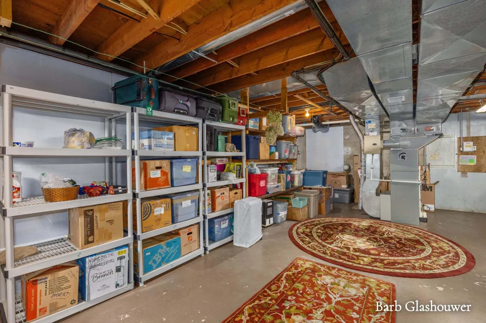 7454 Childsdale Avenue NE Rockford, MI 49341