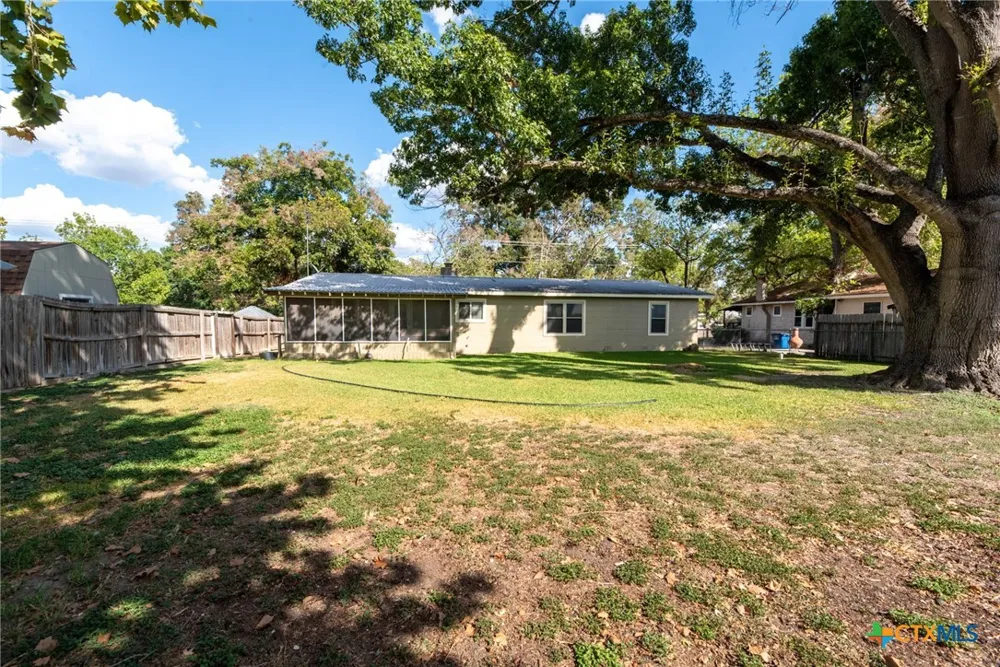 818 Mary Boulevard New Braunfels, TX 78130