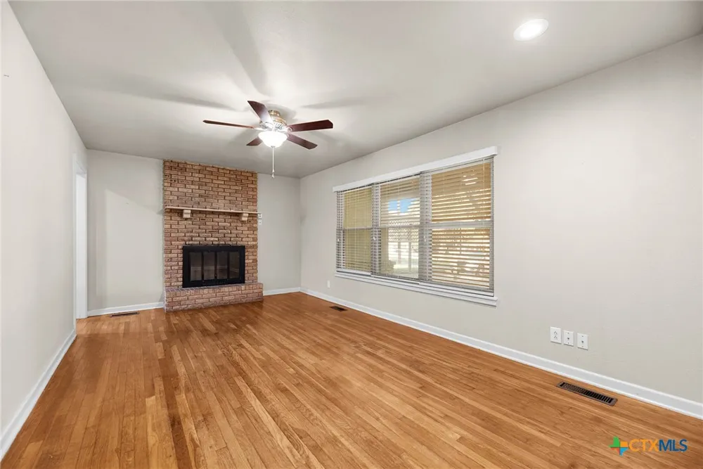 818 Mary Boulevard New Braunfels, TX 78130