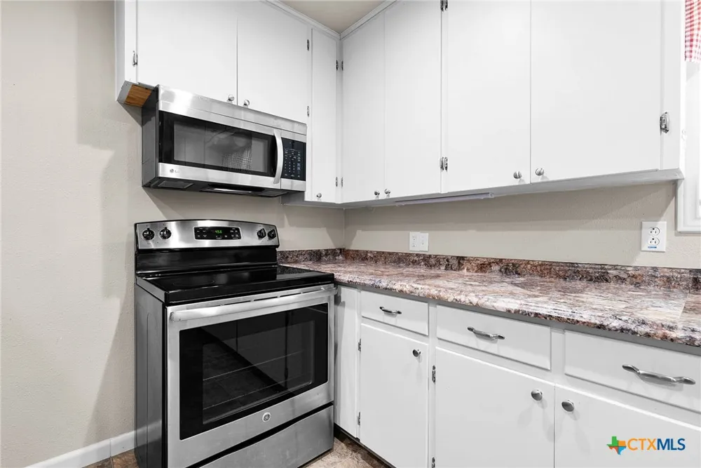 818 Mary Boulevard New Braunfels, TX 78130