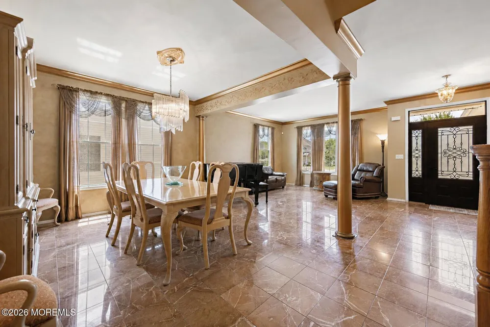 87 E Parsonage Way Manalapan, NJ 07726
