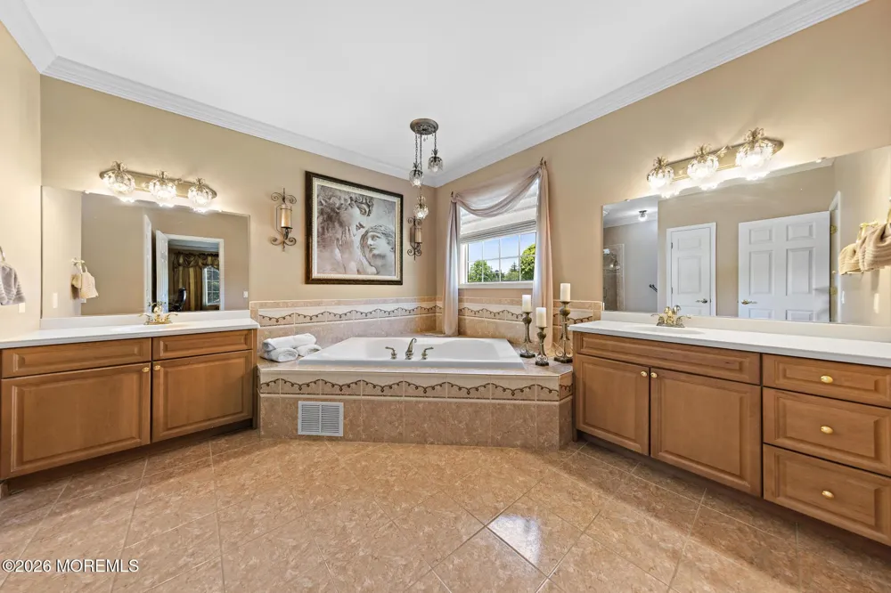 87 E Parsonage Way Manalapan, NJ 07726