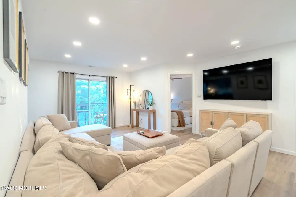 10 Diane Drive Tinton Falls, NJ 07753