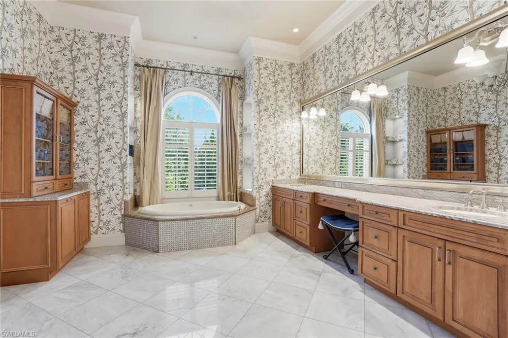 9546 Via Lago Way Fort Myers, FL 33912