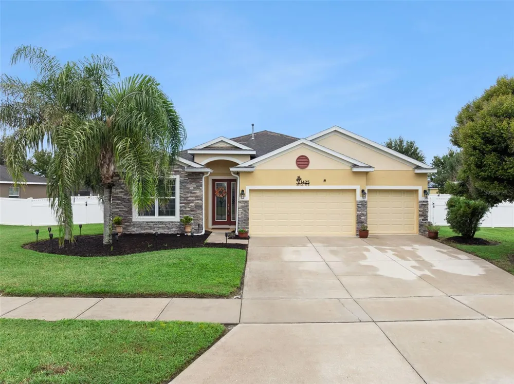 1425 AVILA AVE Deltona, FL 32725