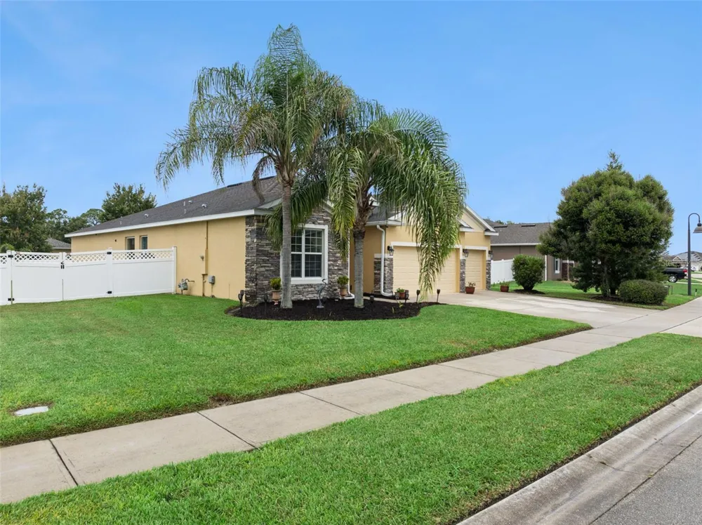 1425 AVILA AVE Deltona, FL 32725