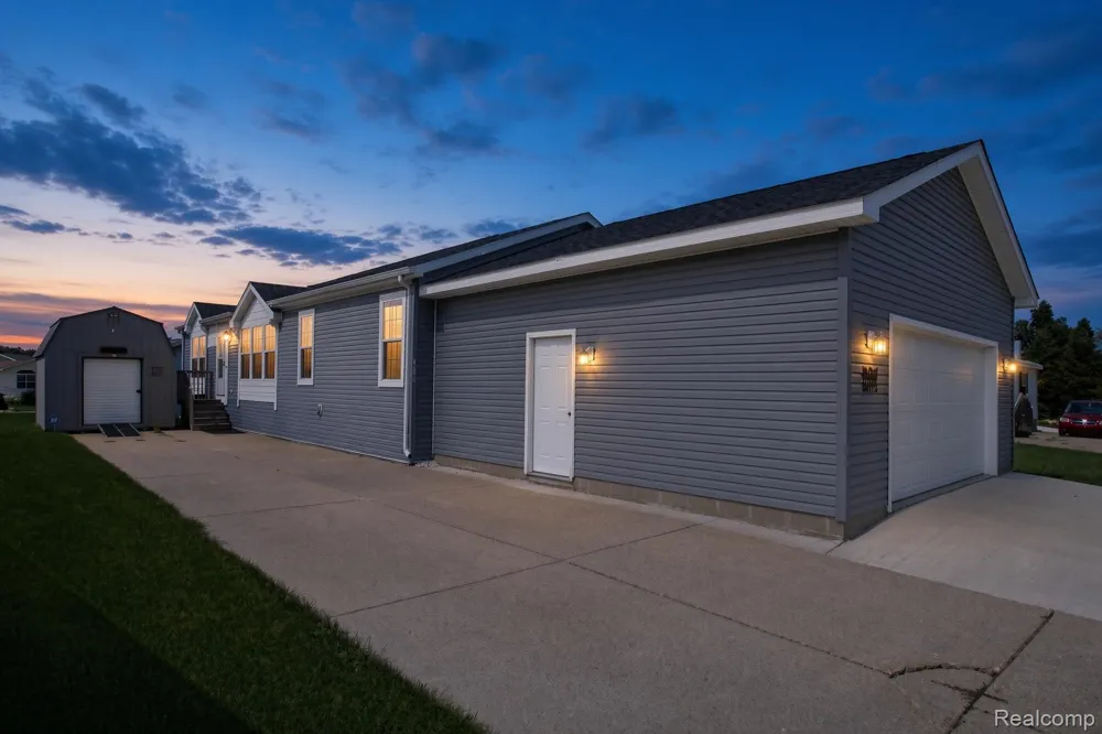 16192 Oxford Court Holly Township, MI 48442