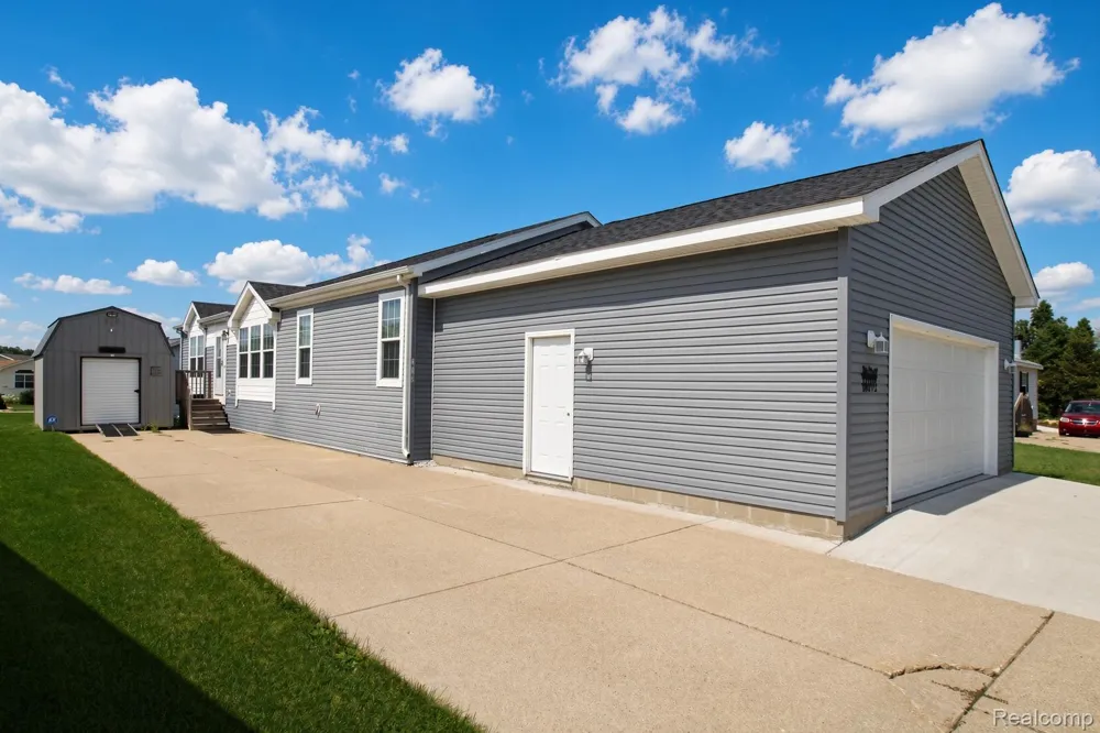 16192 Oxford Court Holly Township, MI 48442
