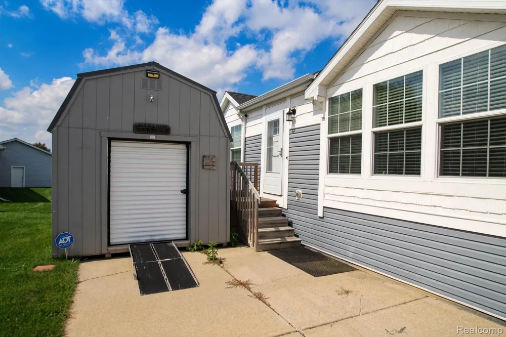 16192 Oxford Court Holly Township, MI 48442