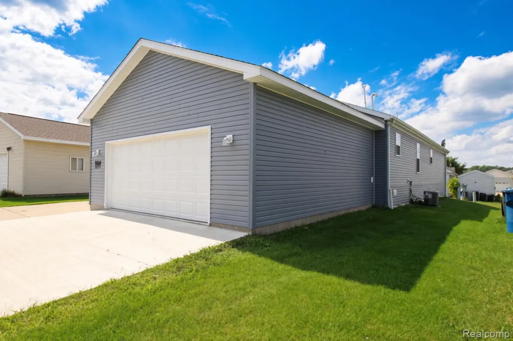 16192 Oxford Court Holly Township, MI 48442
