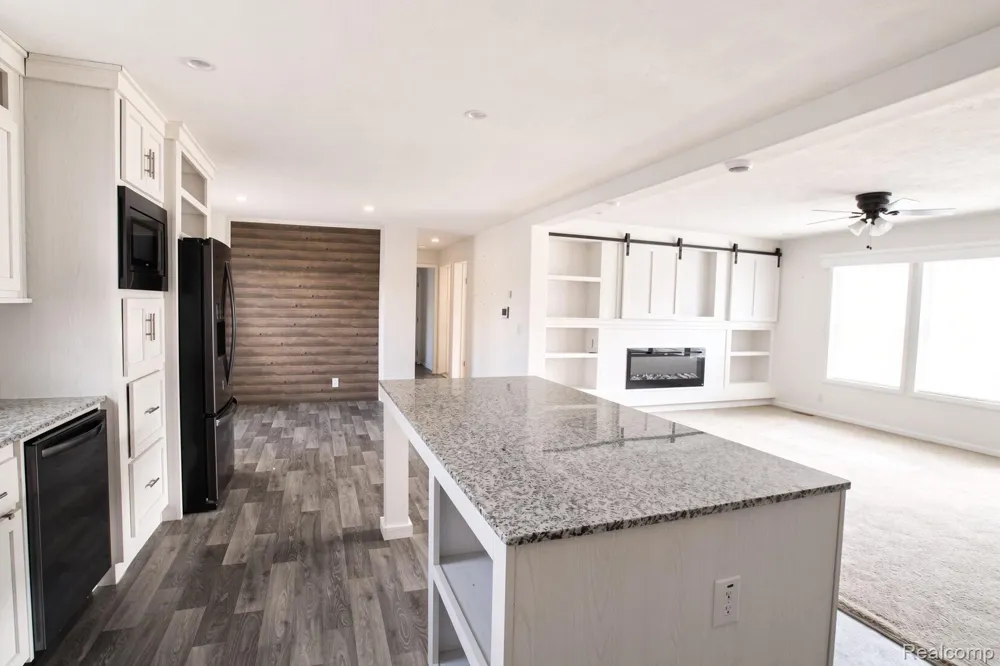 16192 Oxford Court Holly Township, MI 48442