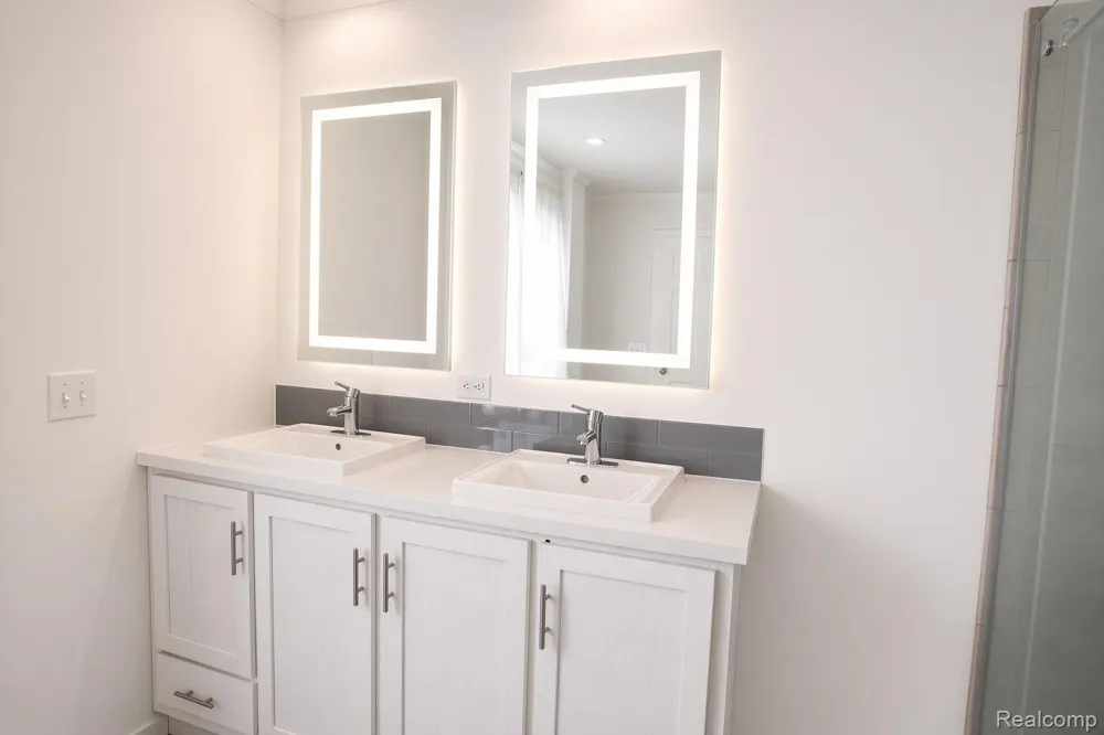 16192 Oxford Court Holly Township, MI 48442