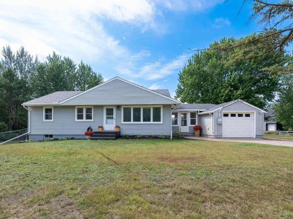 125 Elm Drive Carver, MN 55315