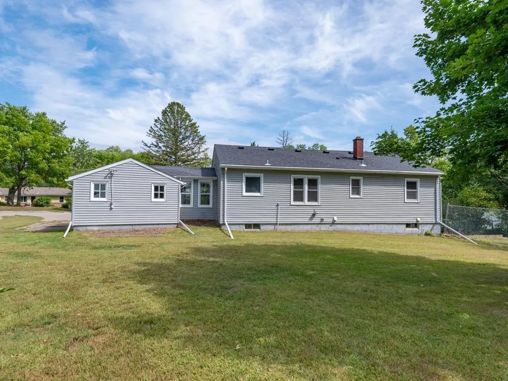 125 Elm Drive Carver, MN 55315