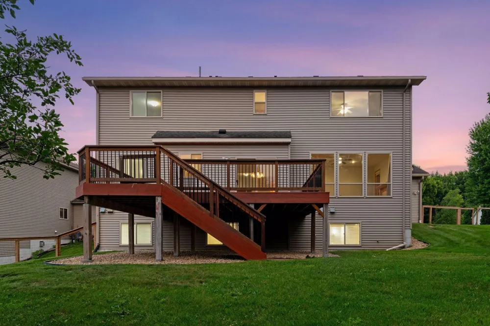 19925 English Court Farmington, MN 55024
