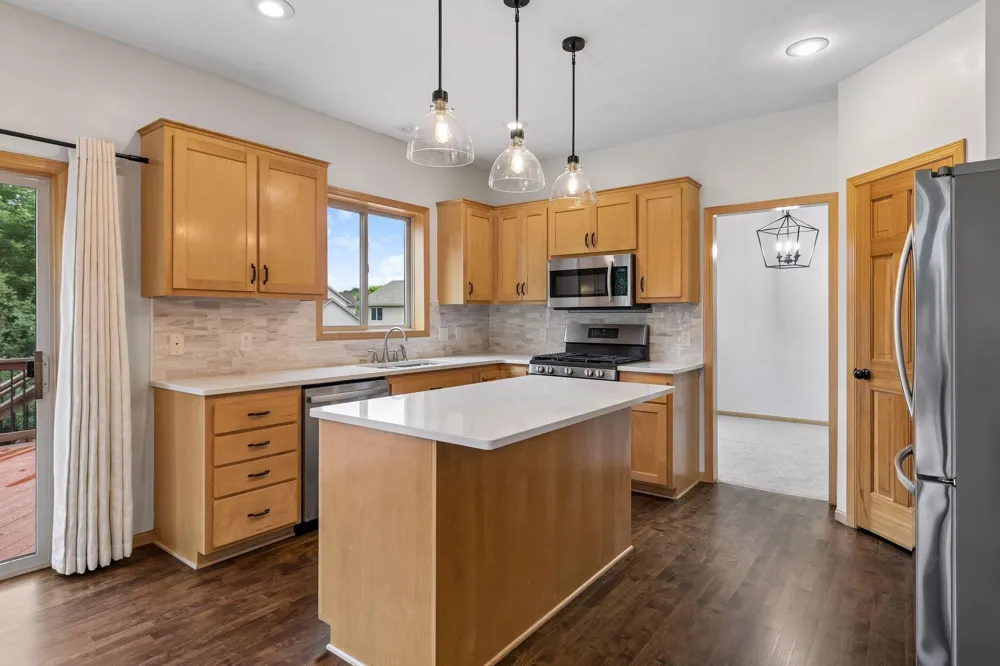 19925 English Court Farmington, MN 55024