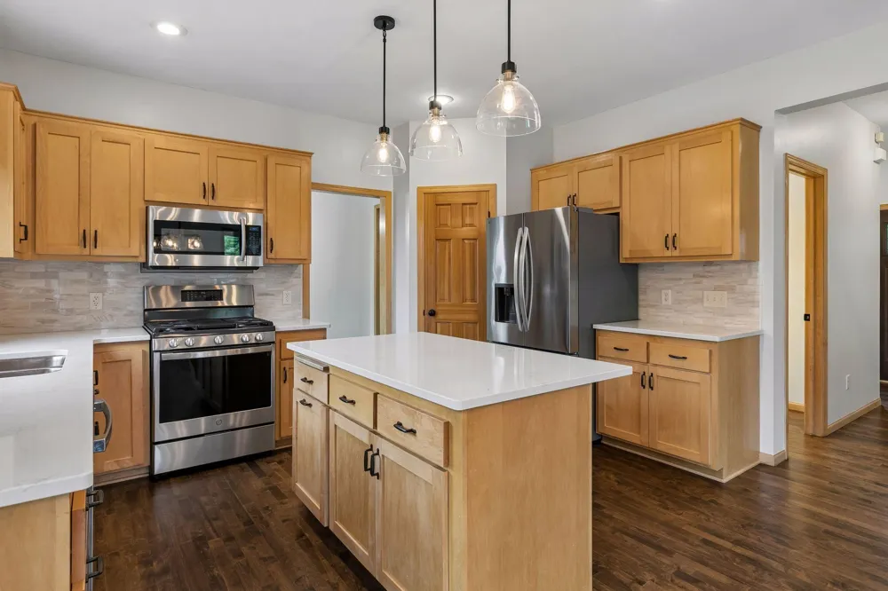 19925 English Court Farmington, MN 55024