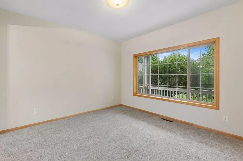 19925 English Court Farmington, MN 55024