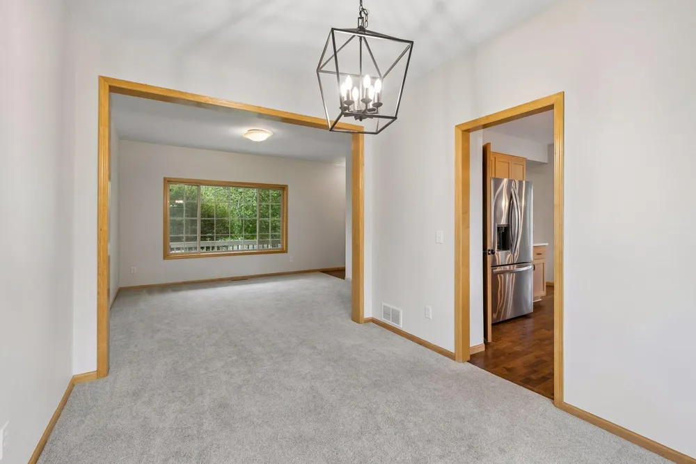 19925 English Court Farmington, MN 55024