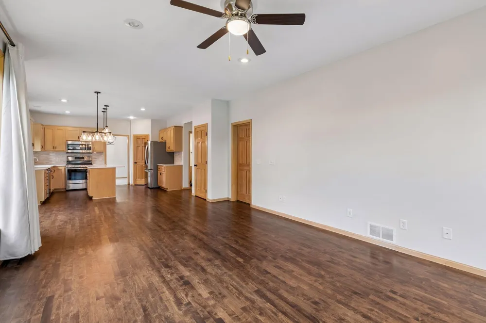 19925 English Court Farmington, MN 55024