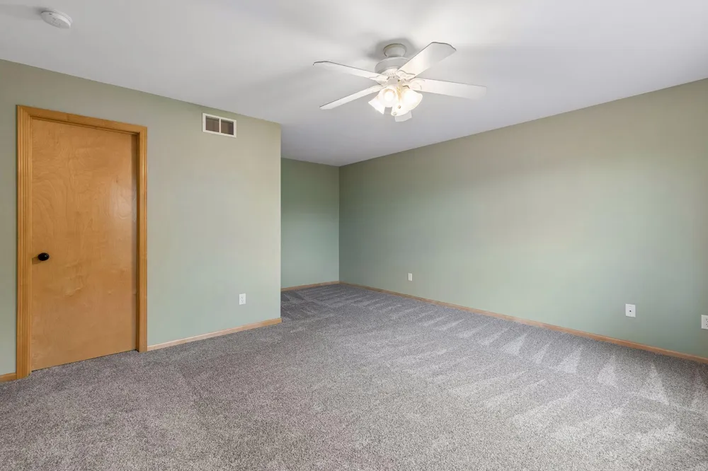 19925 English Court Farmington, MN 55024