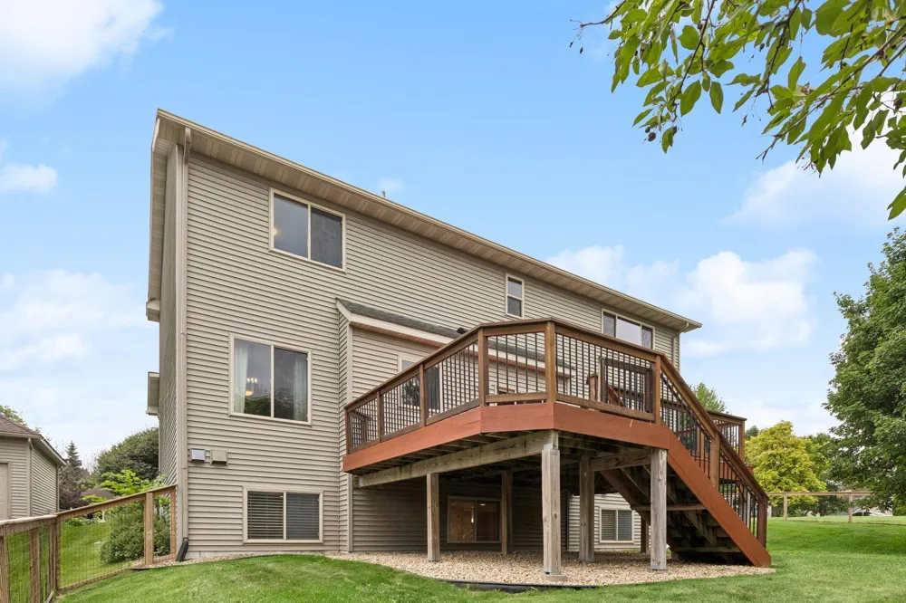 19925 English Court Farmington, MN 55024