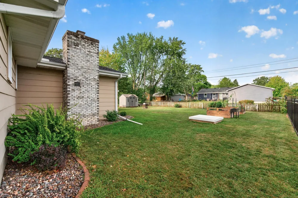 9363 Trenton Lane Maple Grove, MN 55369
