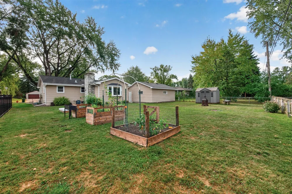 9363 Trenton Lane Maple Grove, MN 55369