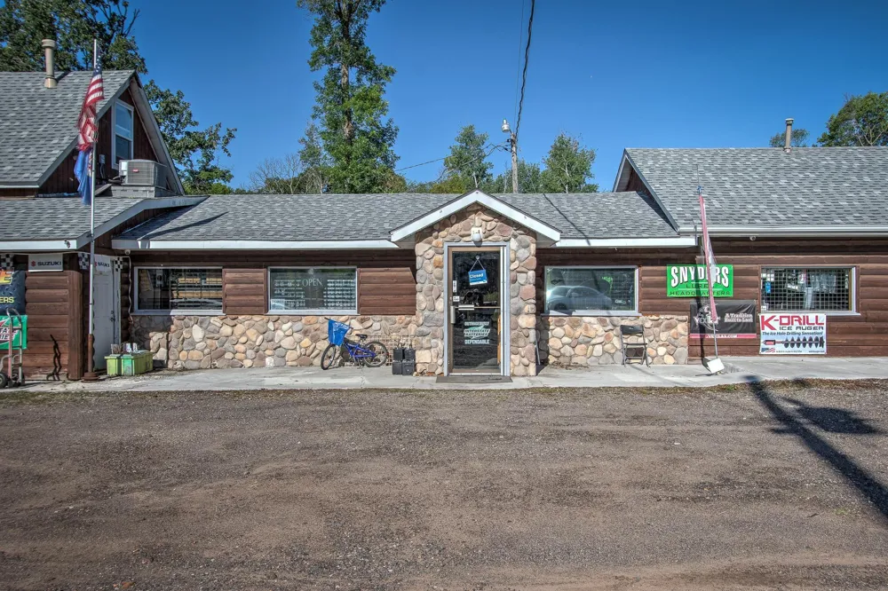 1067 Highway 107 Braham, MN 55006