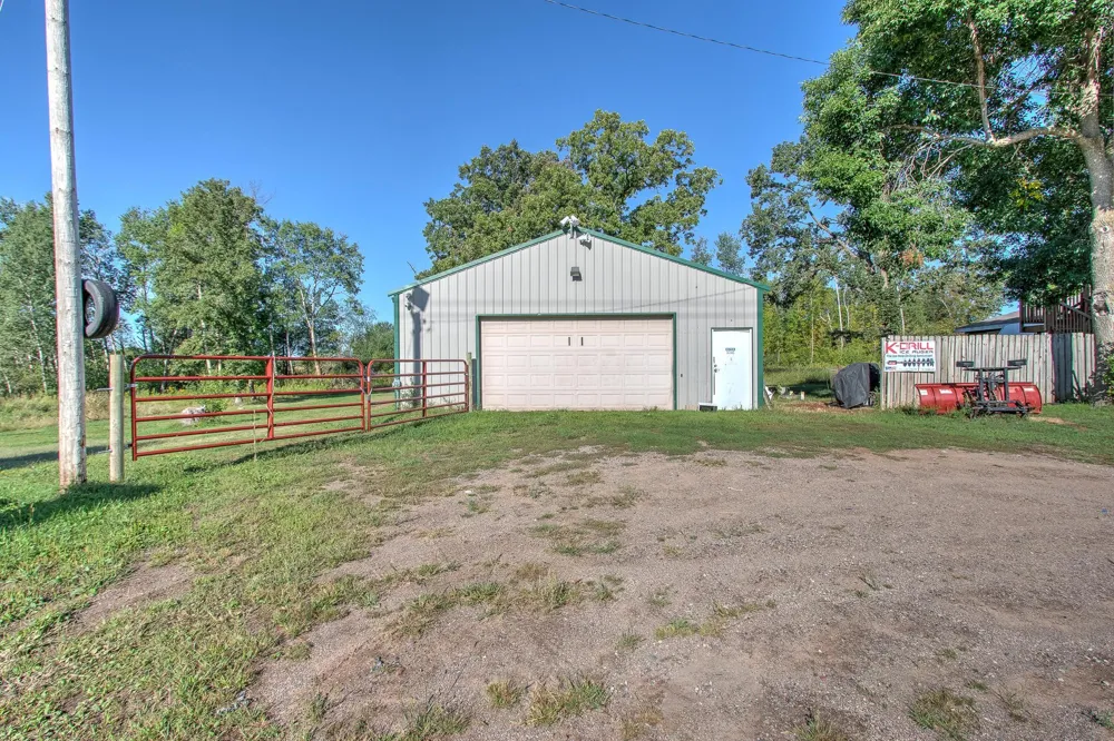 1067 Highway 107 Braham, MN 55006