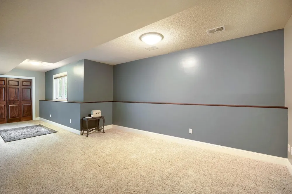17141 Jefferson Court Lakeville, MN 55044