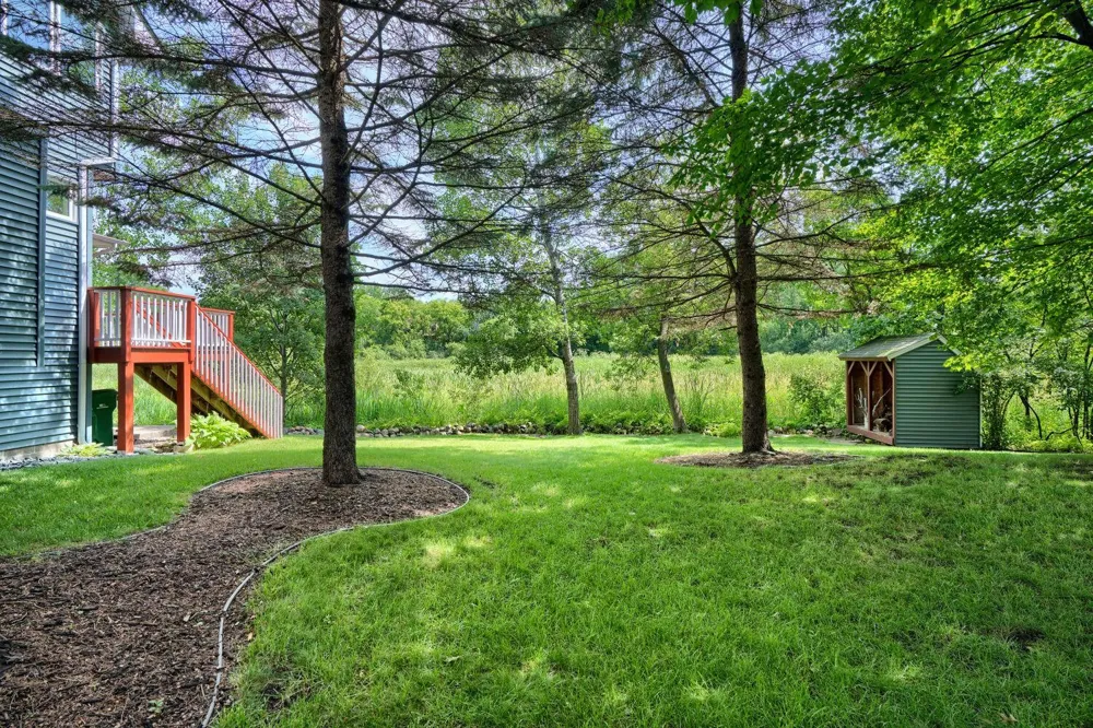 17141 Jefferson Court Lakeville, MN 55044
